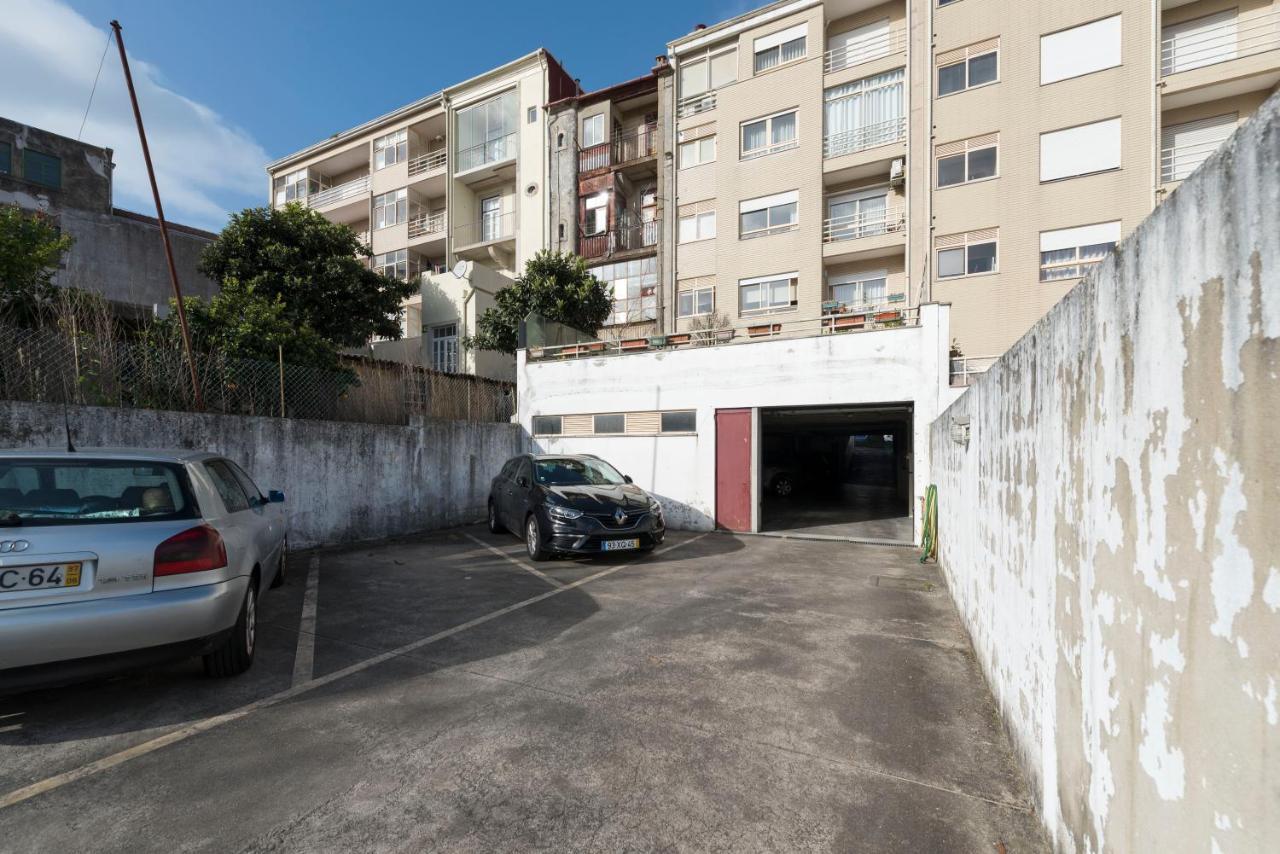 Lovelystay - The Porto Getaway Duplex - Free Parking Dış mekan fotoğraf